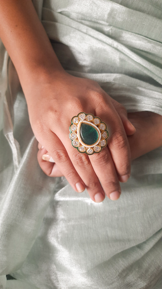 Royal Emerald Teardrop Premium Kundan Ring